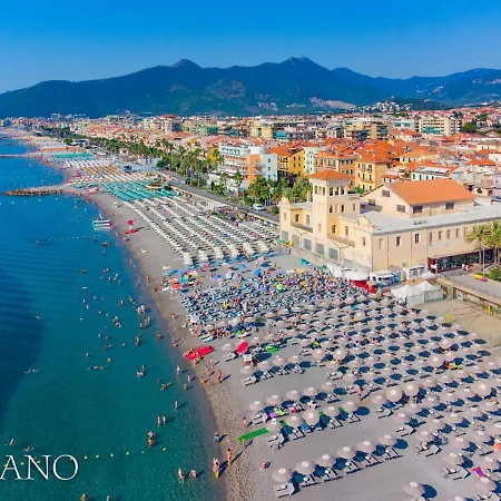 Garibaldi 57 شقة لوانو