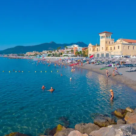 Апартаменты Garibaldi 57 Лоано